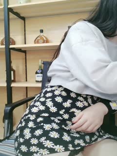 最新极品美乳女神完具酱酱M之世界杯女粉丝与球员的故事,穿足球宝贝制服直接无套操,超多白浆